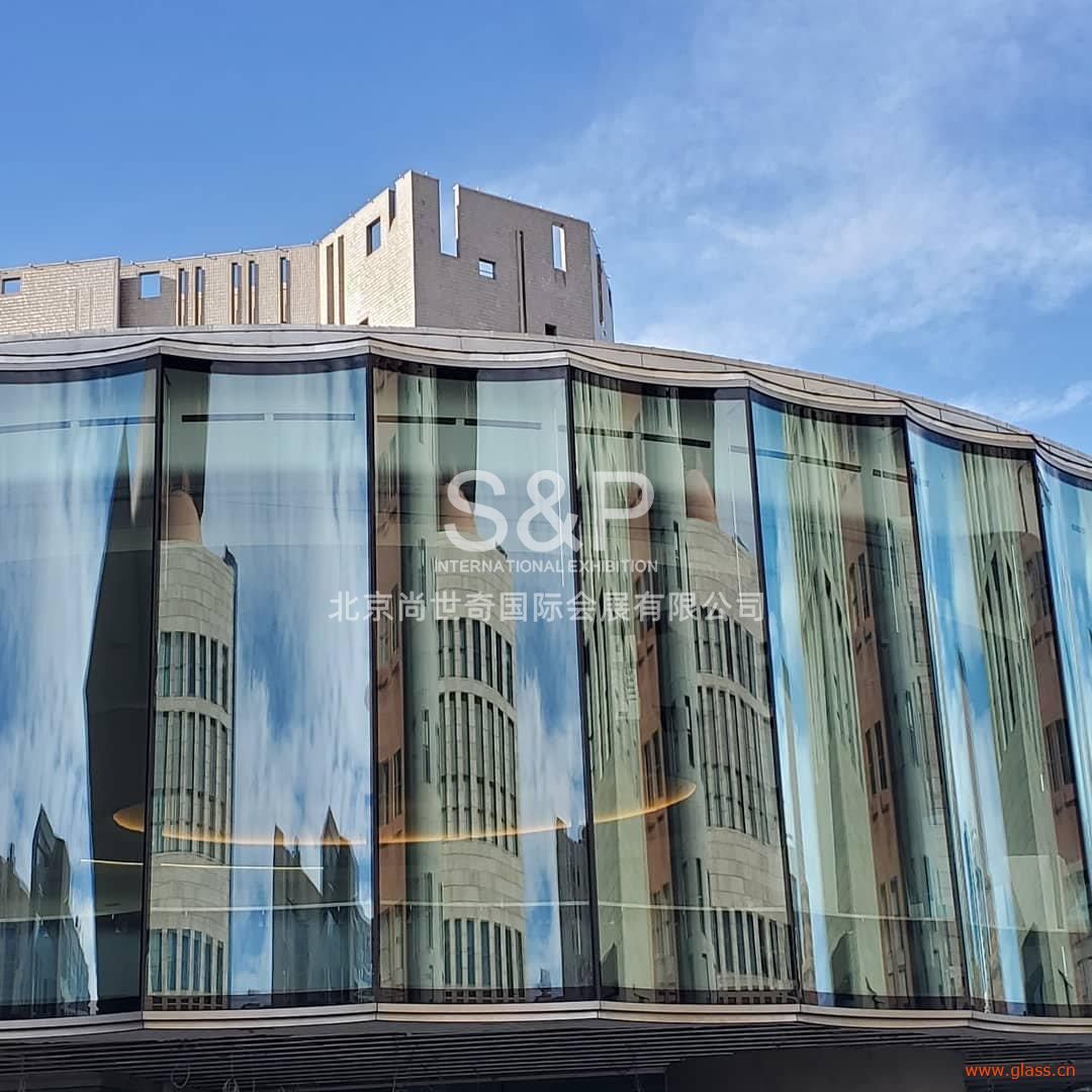當藝術(shù)邂逅玻璃 ——北玻打造丹佛藝術(shù)博物館“新接待中心”項目