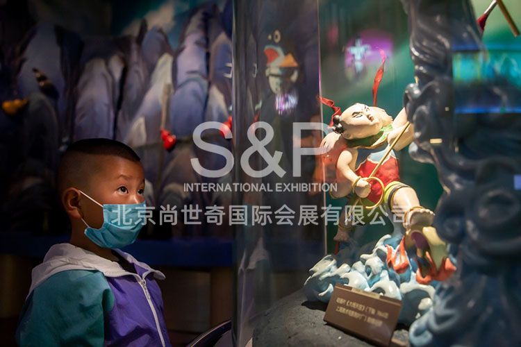 小觀眾被國(guó)產(chǎn)經(jīng)典動(dòng)畫(huà)模型吸引。